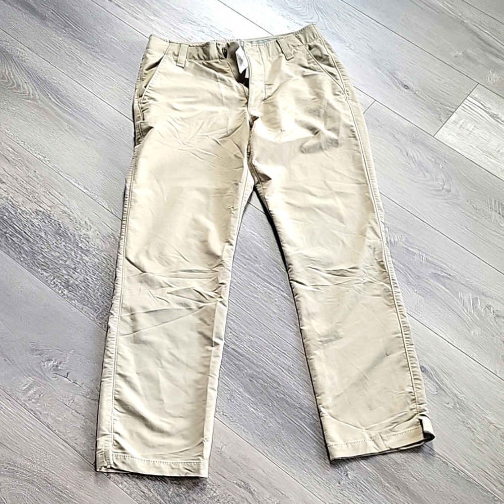 32/30 UA Khakis